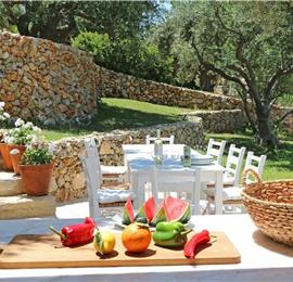 5 bedroom luxury villa with infinity pool, sea views and tennis court near Chania, sleeps 10